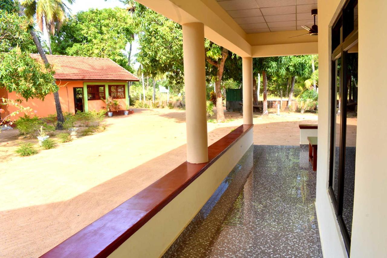 Passikudah Yaswi Guest House מראה חיצוני תמונה